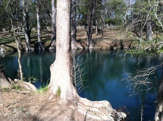 Blue Hole Regional Park-Wimberley必去景点