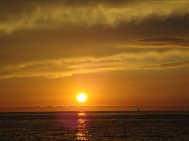 港海滨长廊（防波堤大道）-瓦拉塔港必去景点