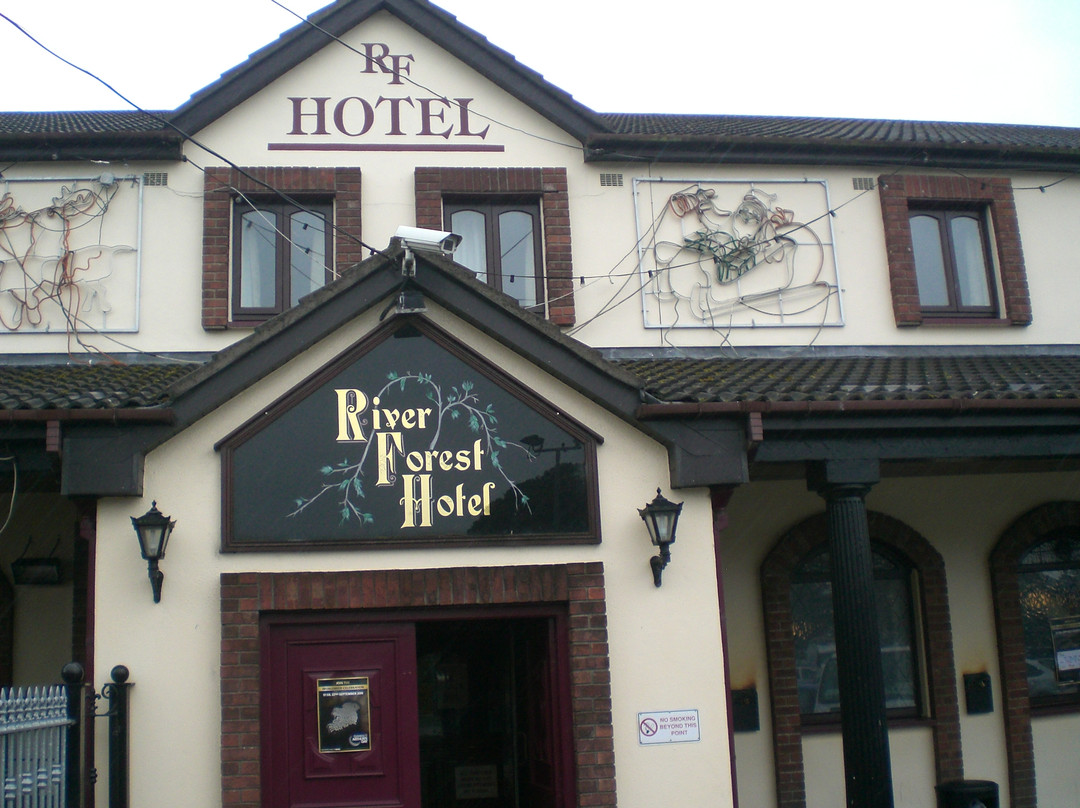 River Forest Hotel主图