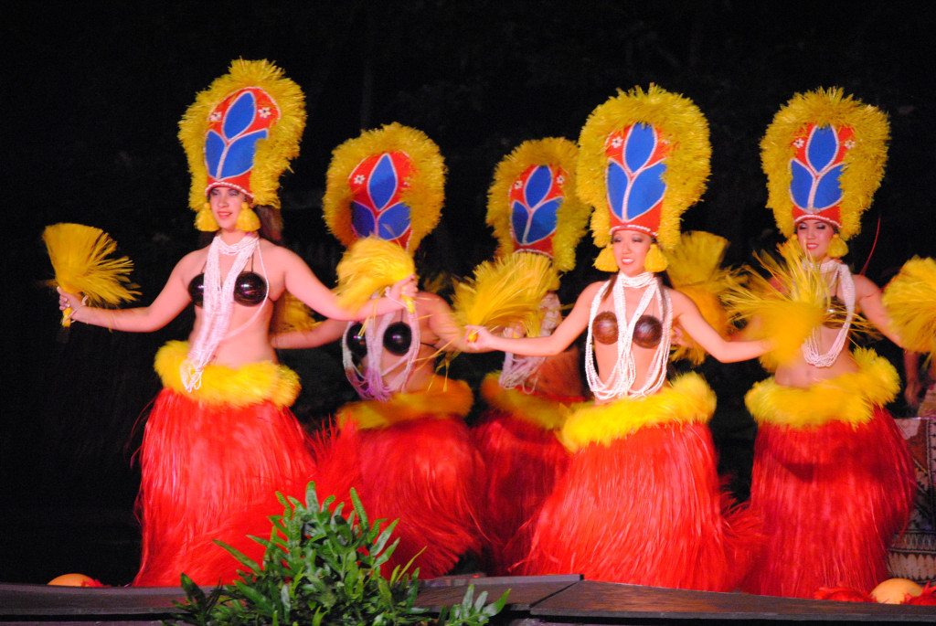 史密斯家族花园的烤猪大餐-利胡埃必去景点