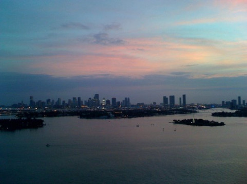 TourHelicopter-彭布罗克派恩斯必去景点