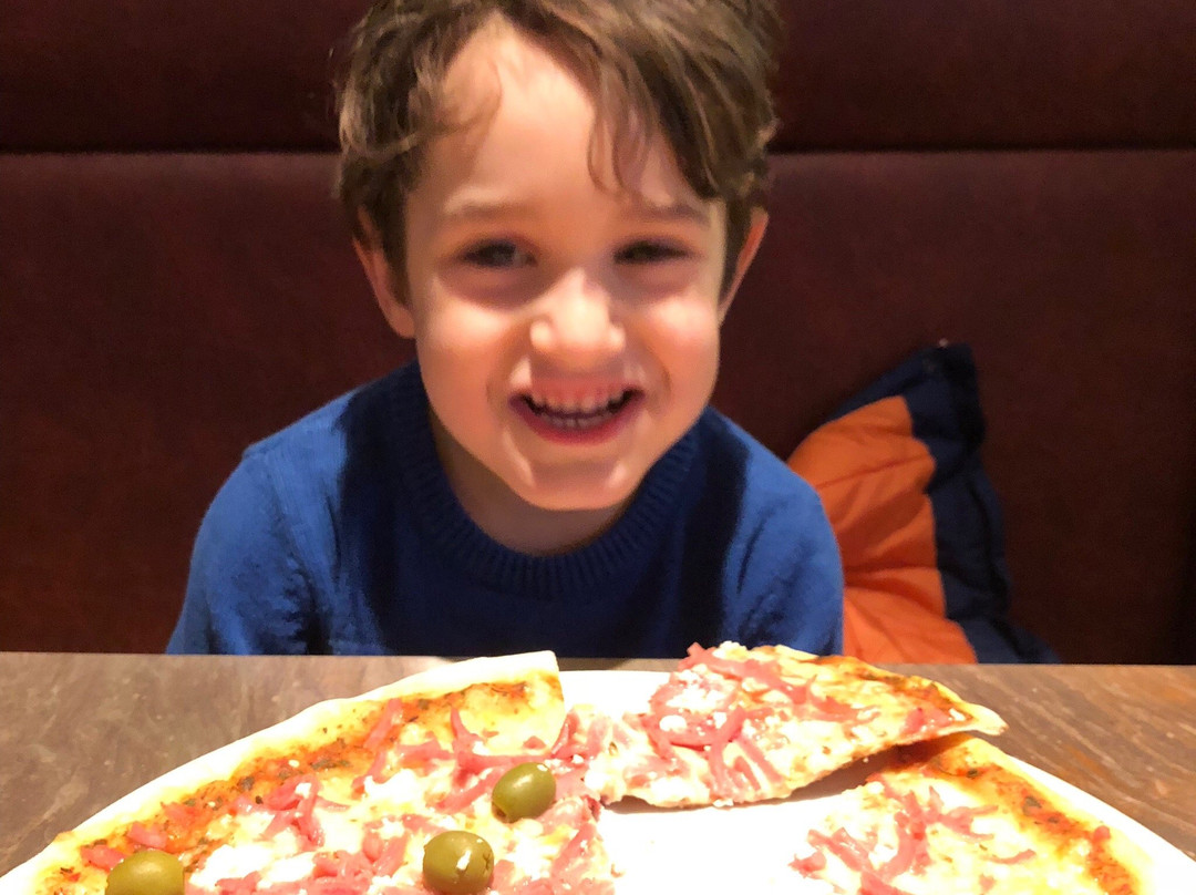 Mickis Pizzeria