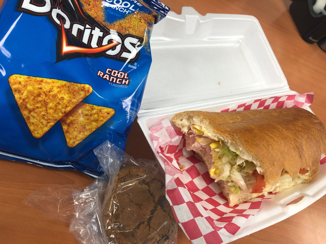 Catoosa餐馆和美食-Catoosa Deli