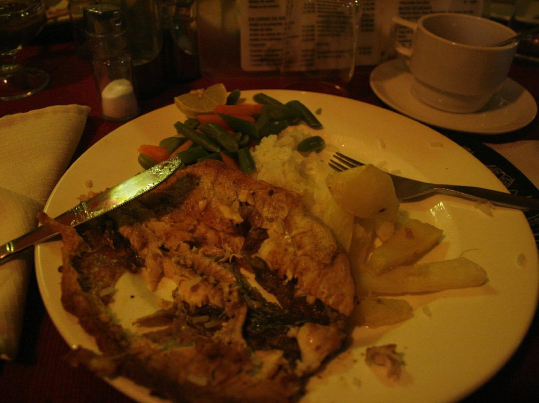 Cerro Colorado餐馆和美食-El Horno