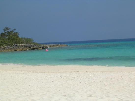 Guardalavaca Beach景点图片