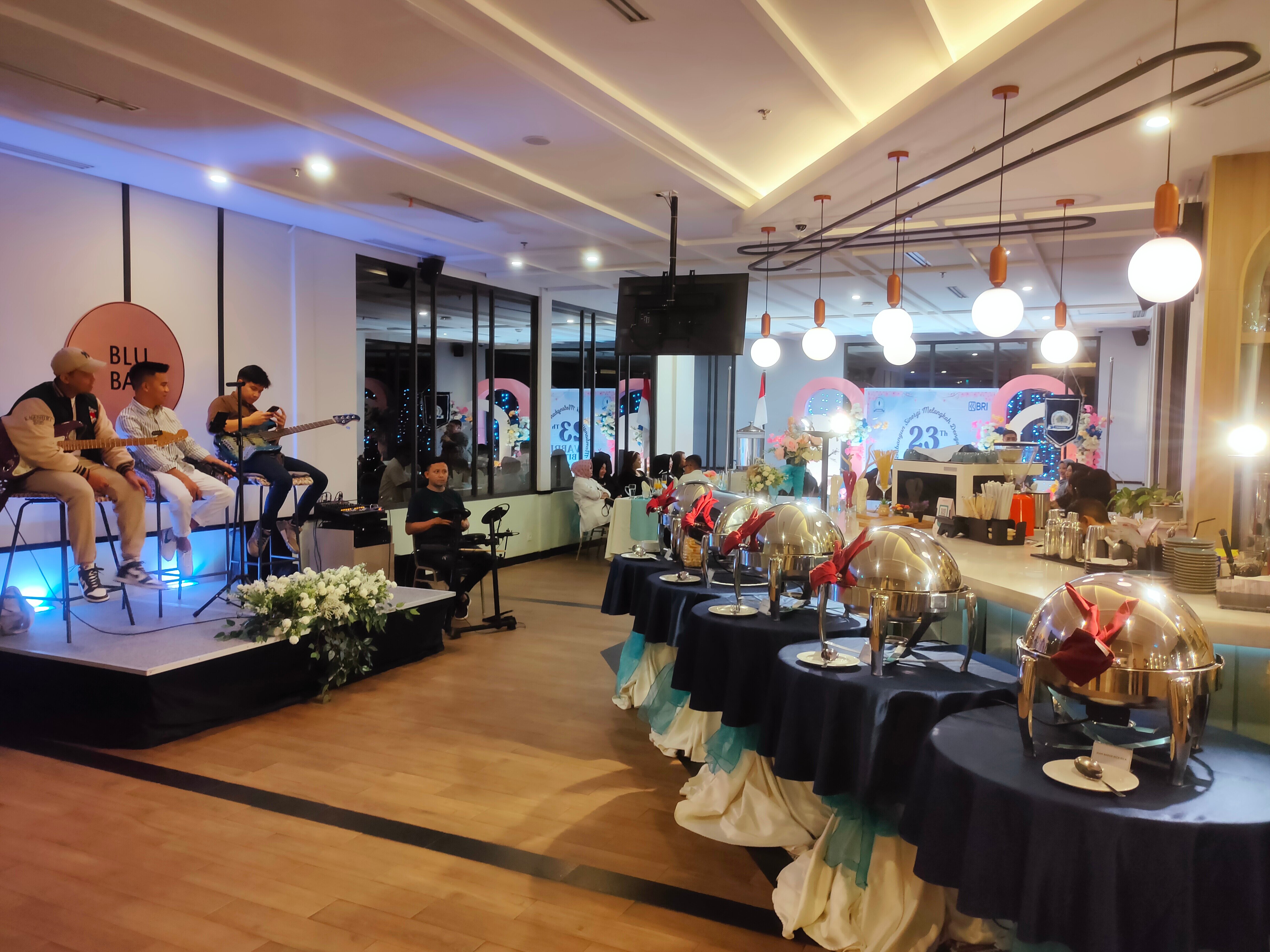 Luwansa Hotel and Convention Center Manado-商务中心/多功能厅