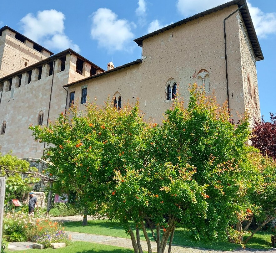 I giardini della Rocca-Angera必去景点