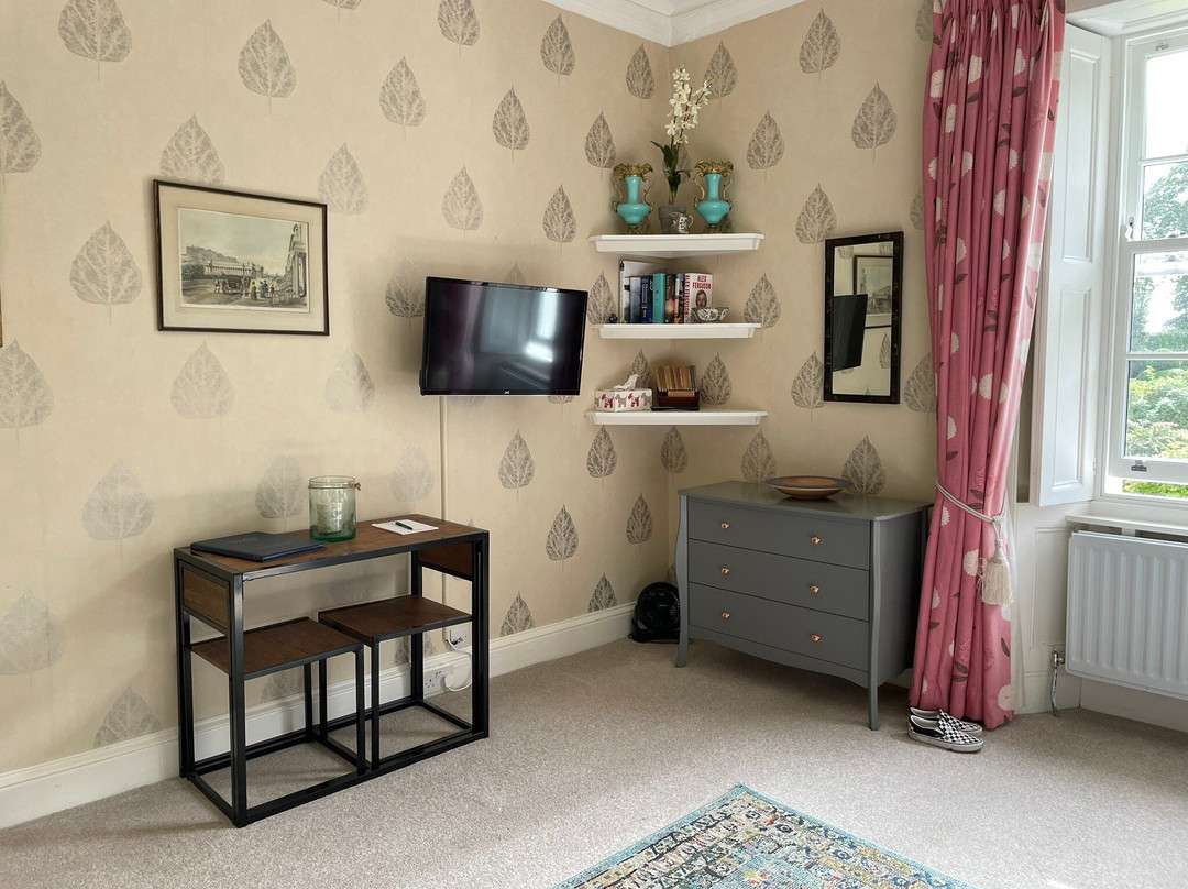 Stay On The Hill - The Coach House主图