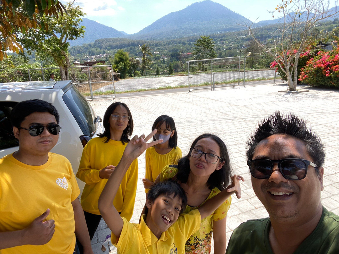Buyan Lake景点图片
