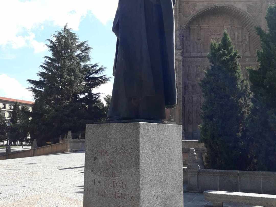Monumento a Francisco de Vitoria - Salamanca-萨拉曼卡必去景点