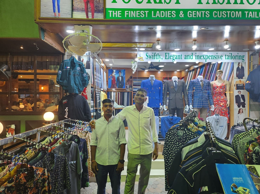 Tourist Fashion-芭堤雅必去景点