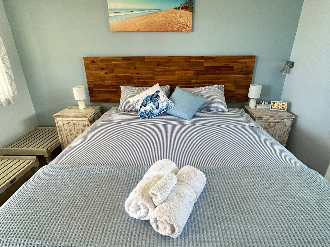 Moore Park Beach Inn主图