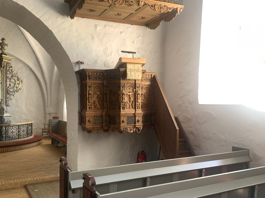Bov Church景点图片