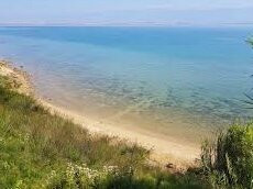 Sabunike Beach景点图片