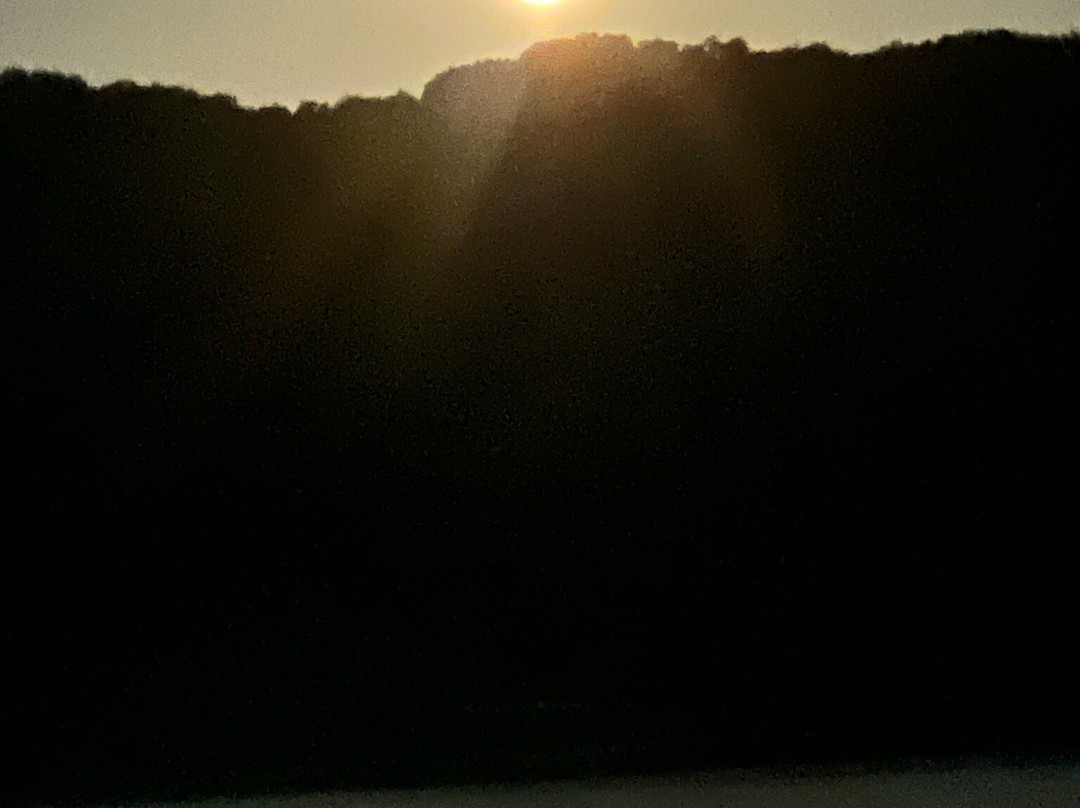 Waters Edge Motel主图