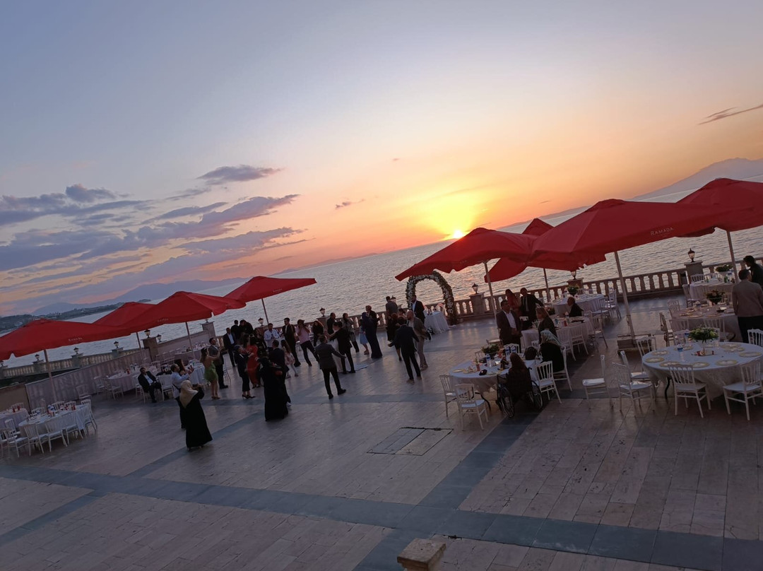 Ramada by Wyndham Van主图