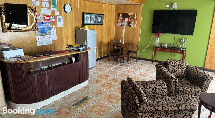 Hospedaje Da Vinci Para Turistas Y Personal Laboral