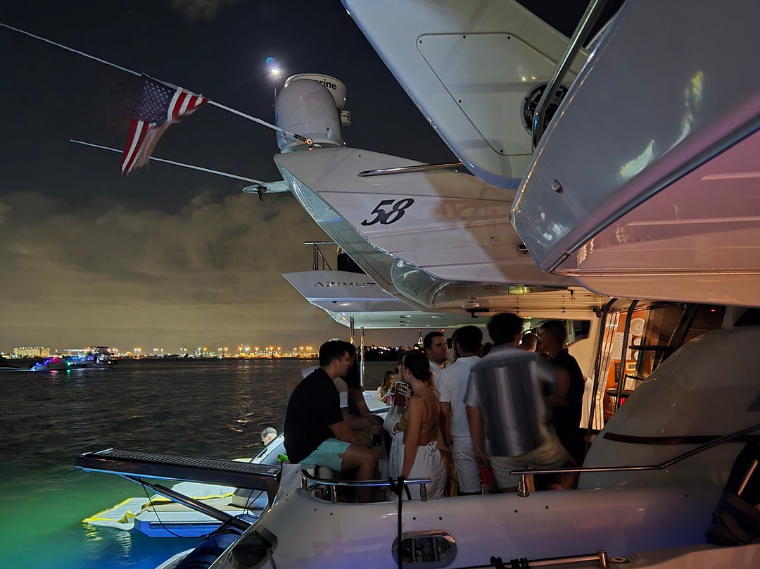 Miami Yacht Charter-迈阿密海滩必去景点