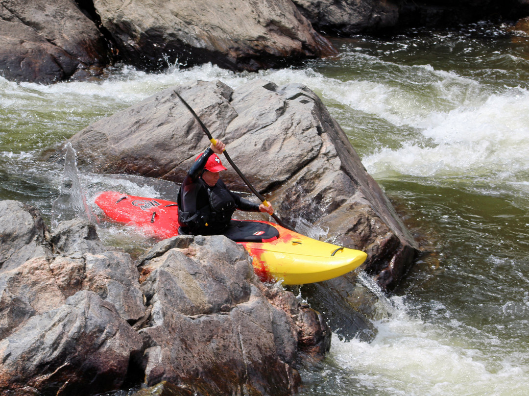 Rocky Mountain Adventures-科林斯堡必去景点