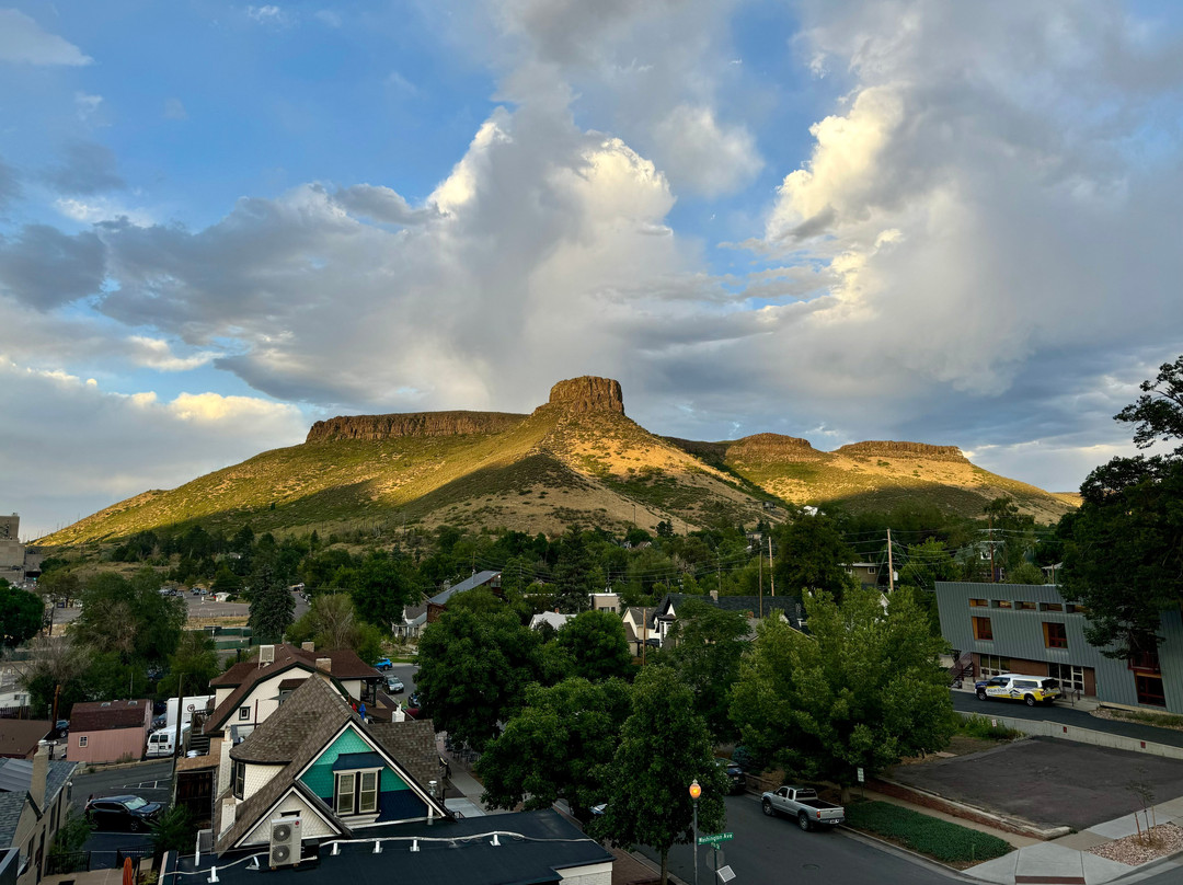 Table Mountain Inn主图