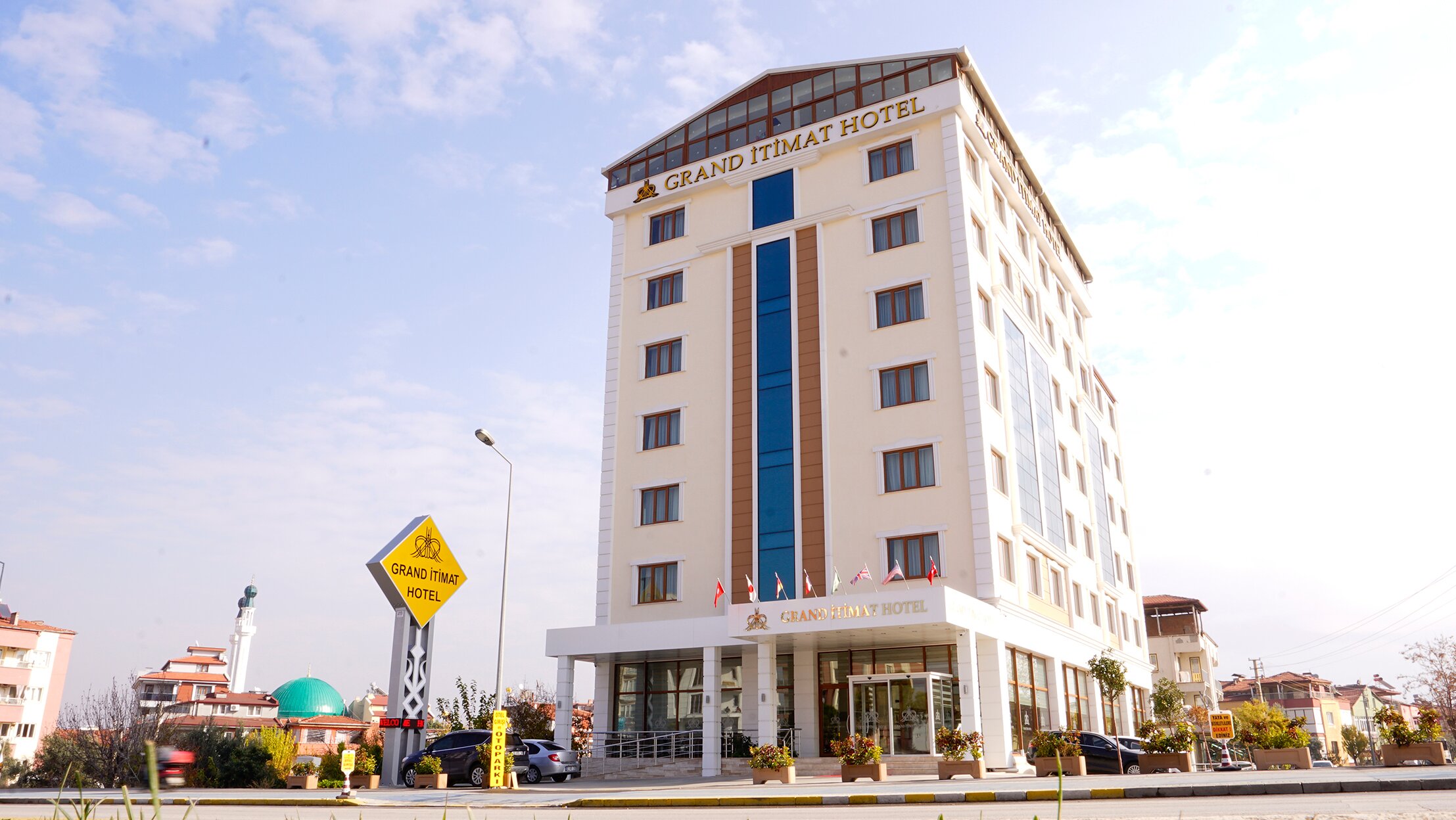 Grand Itimat Hotel-官方