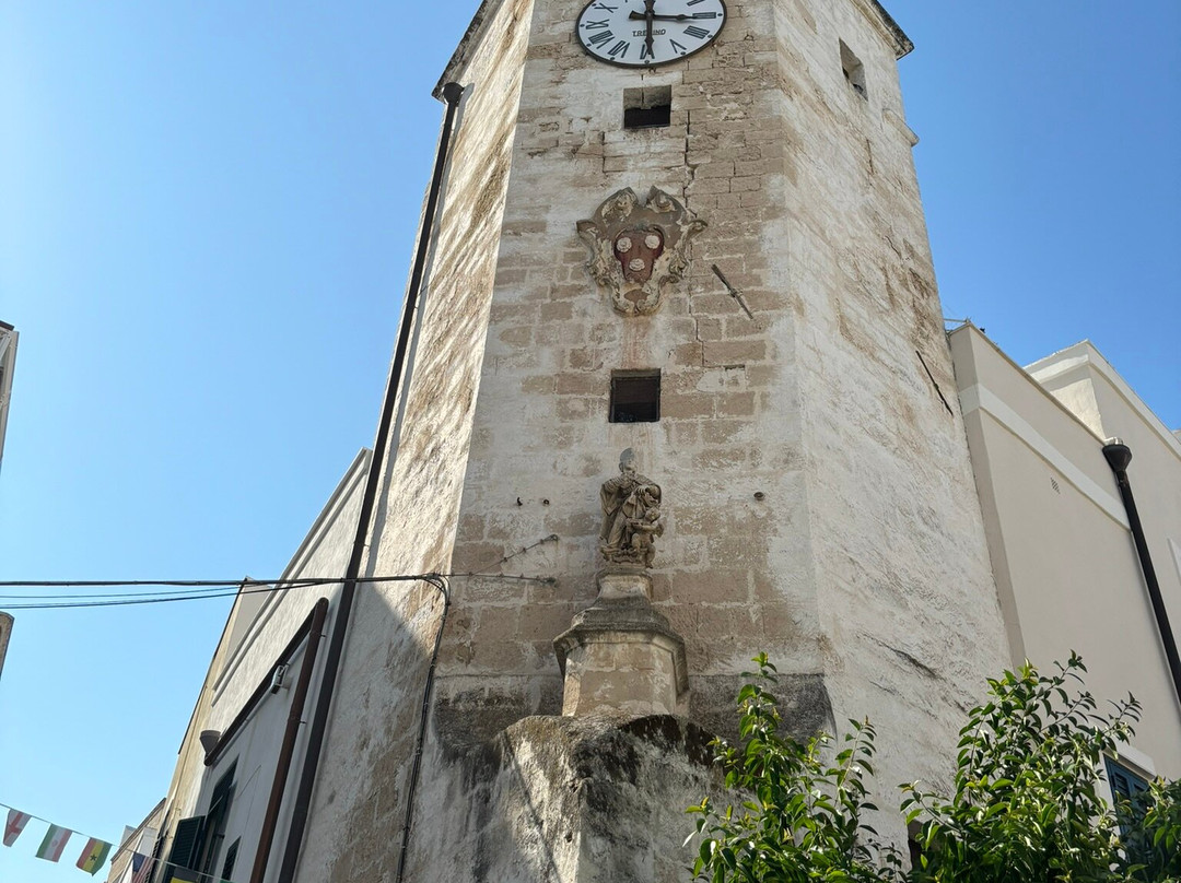 Torre Civica-莫诺波利必去景点