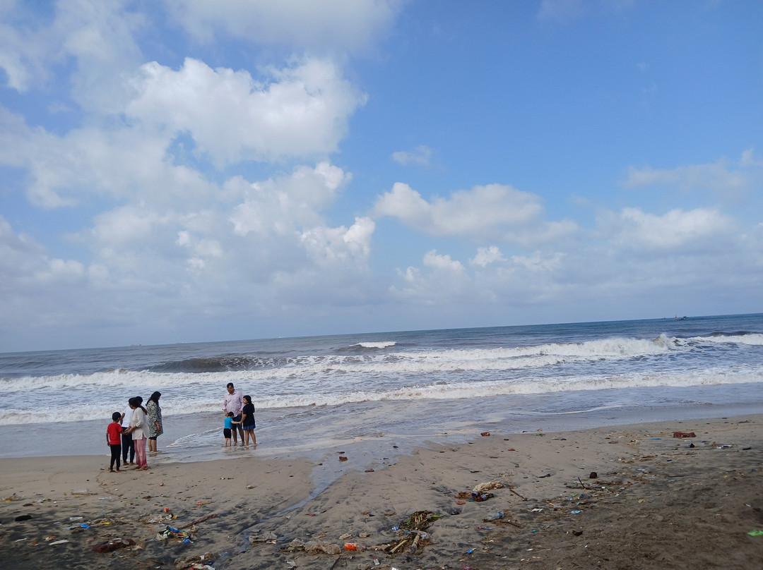 Velneshwar Beach景点图片