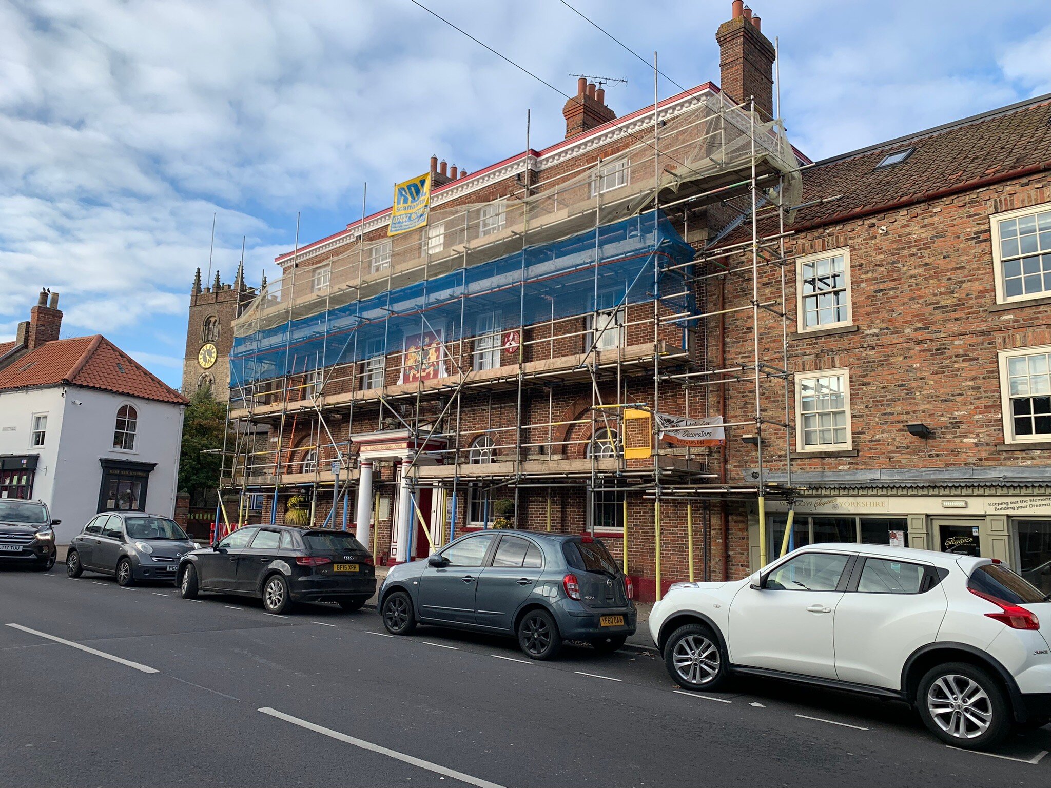 The Londesborough Arms-官方