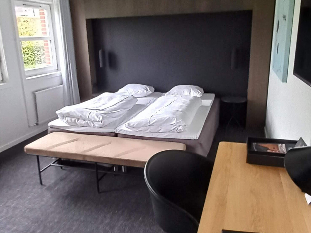 米泽尔法特克伦威尔酒店主图