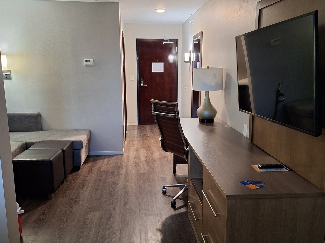 Comfort Suites主图