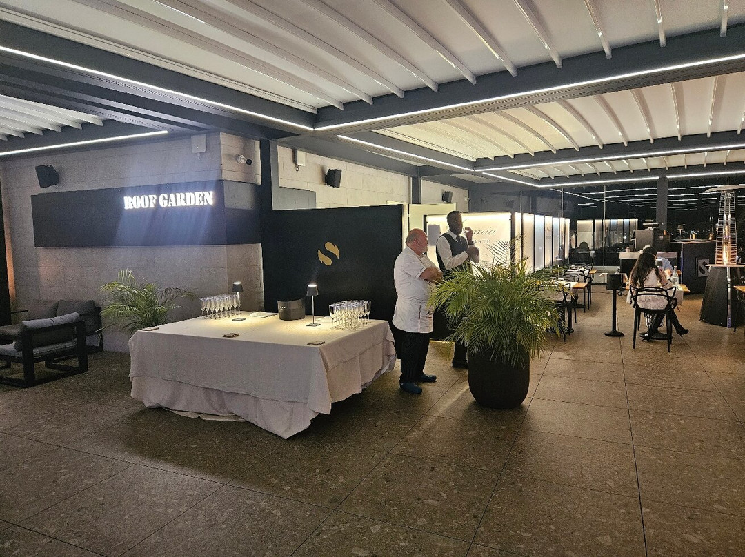 Salina Hotel主图