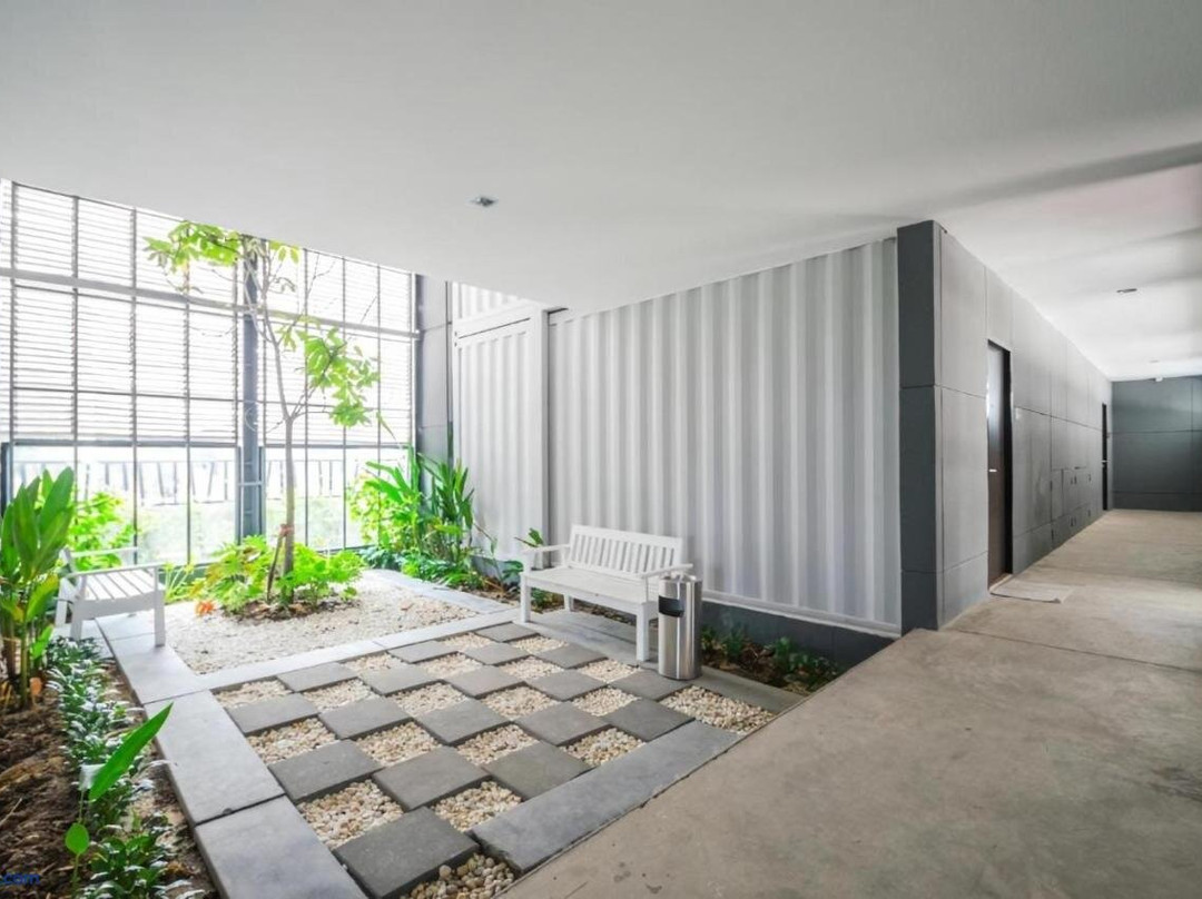 Maha Sawat酒店住宿-The Box Residence