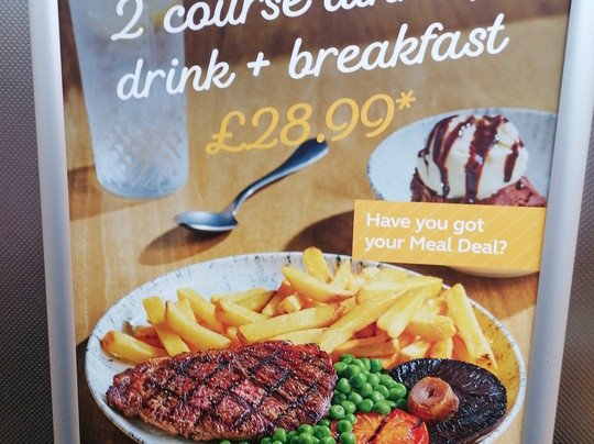 Restaurant Thyme Bar & Grill