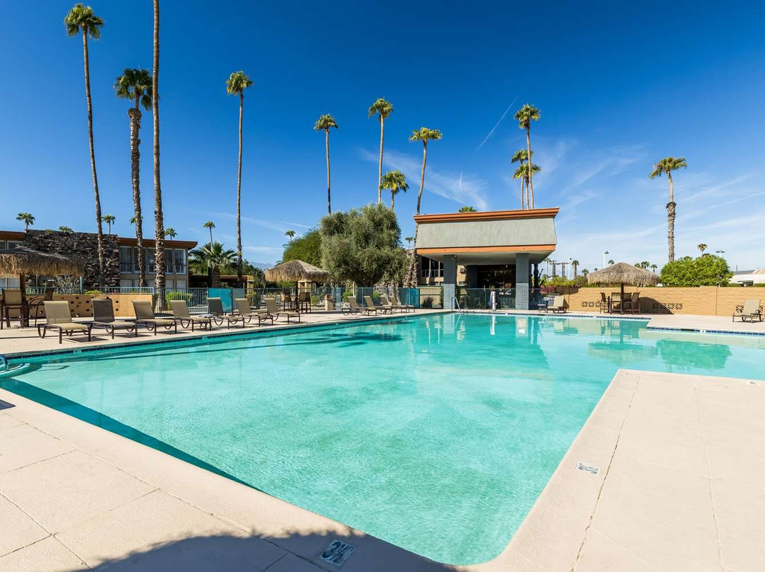 贝斯特韦斯特戴趣酒店主图