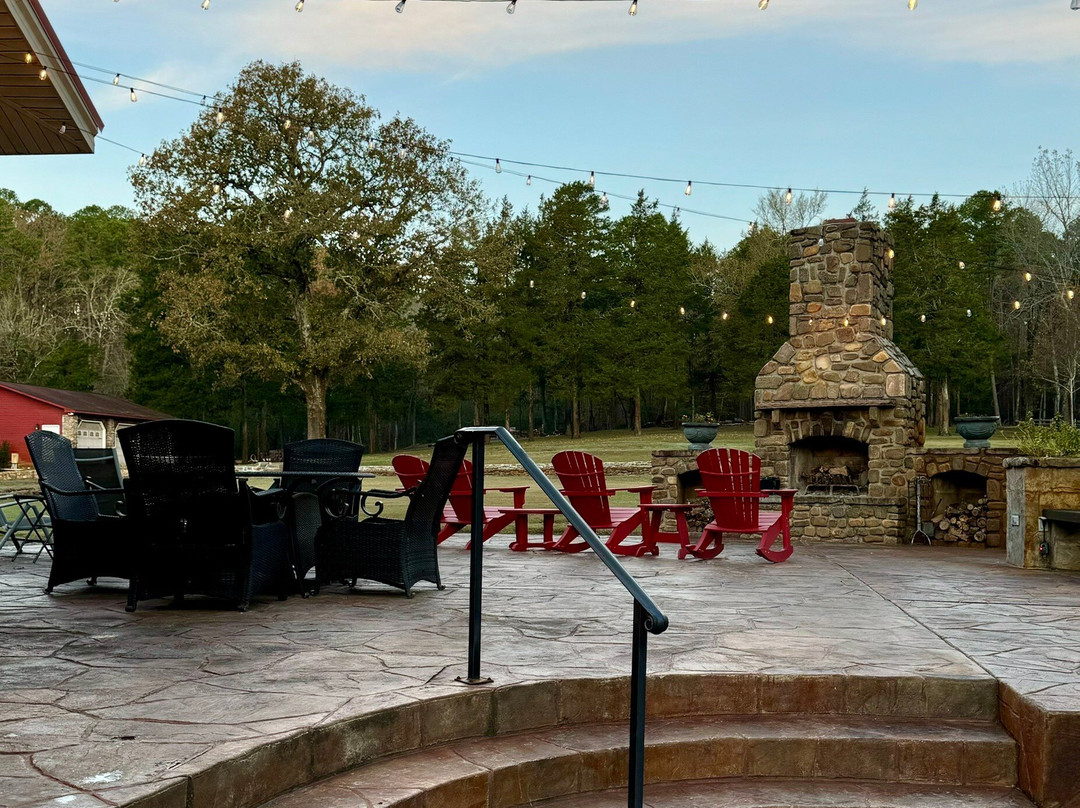 Hilltop Manor Bed & Breakfast主图