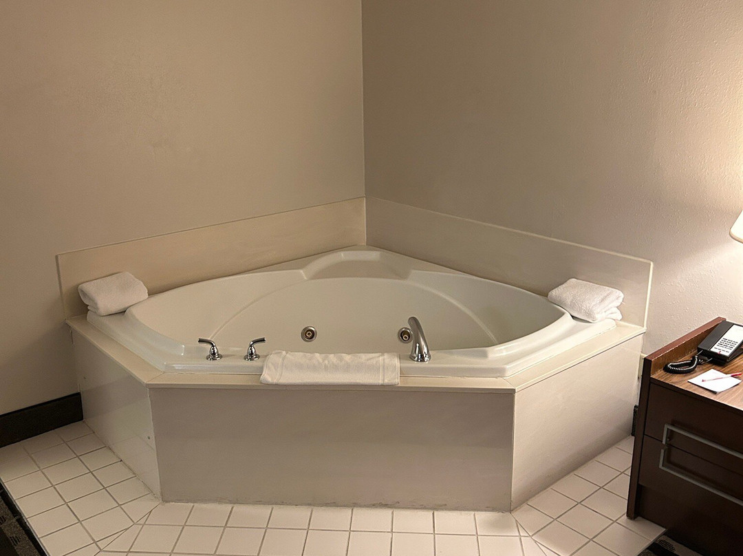 Ramada by Wyndham Springfield North主图