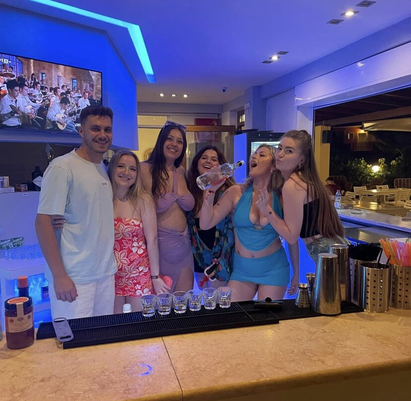 Yianetta Hotel主图