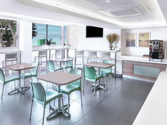 SUN1 Port Elizabeth主图