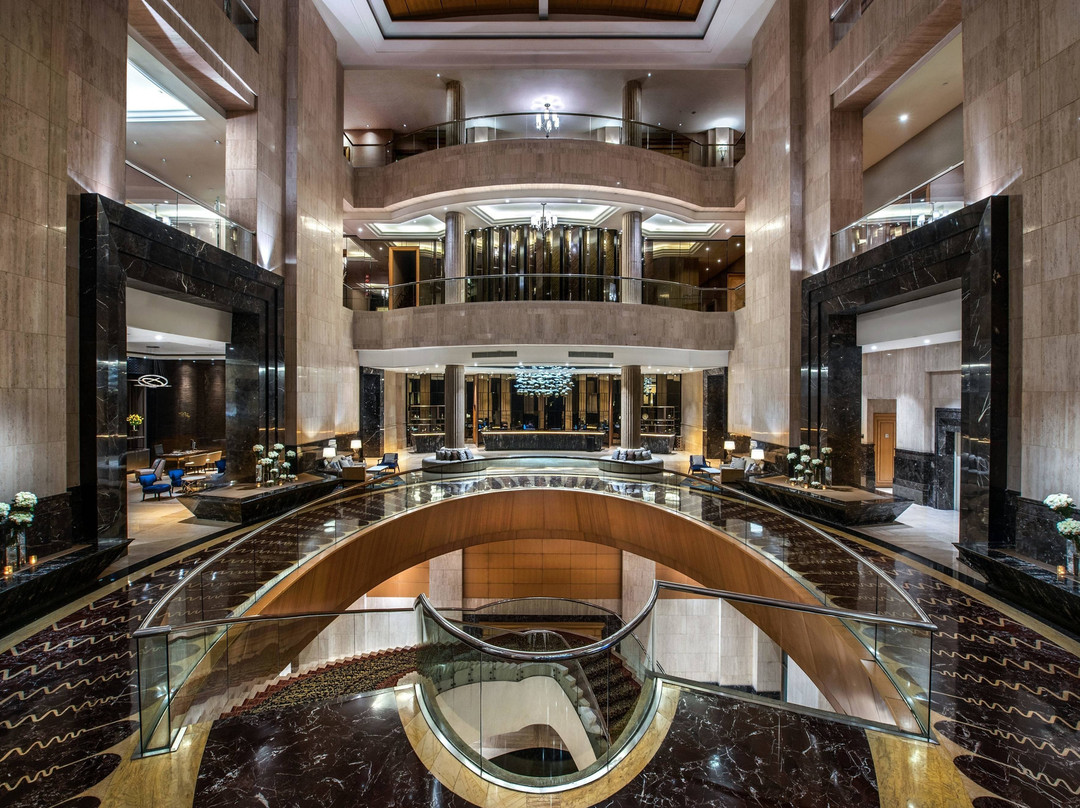 雅加达丽嘉酒店主图