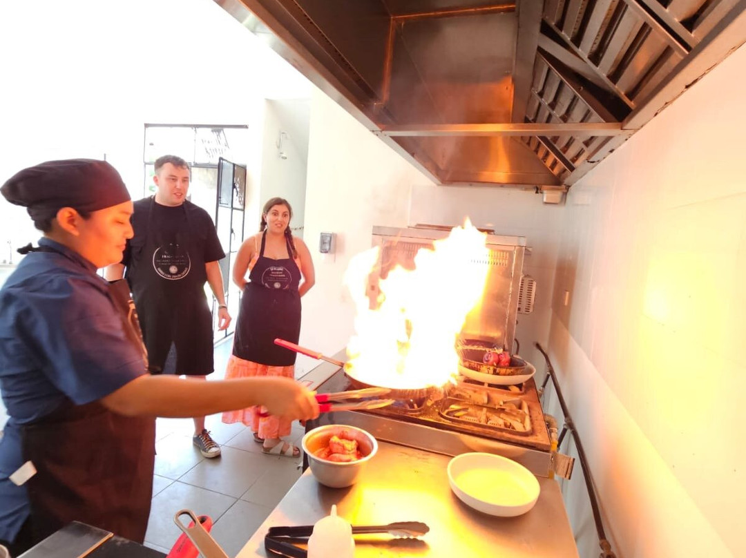 Sharing Traditions Cooking Class & Market Tour-梅里达必去景点