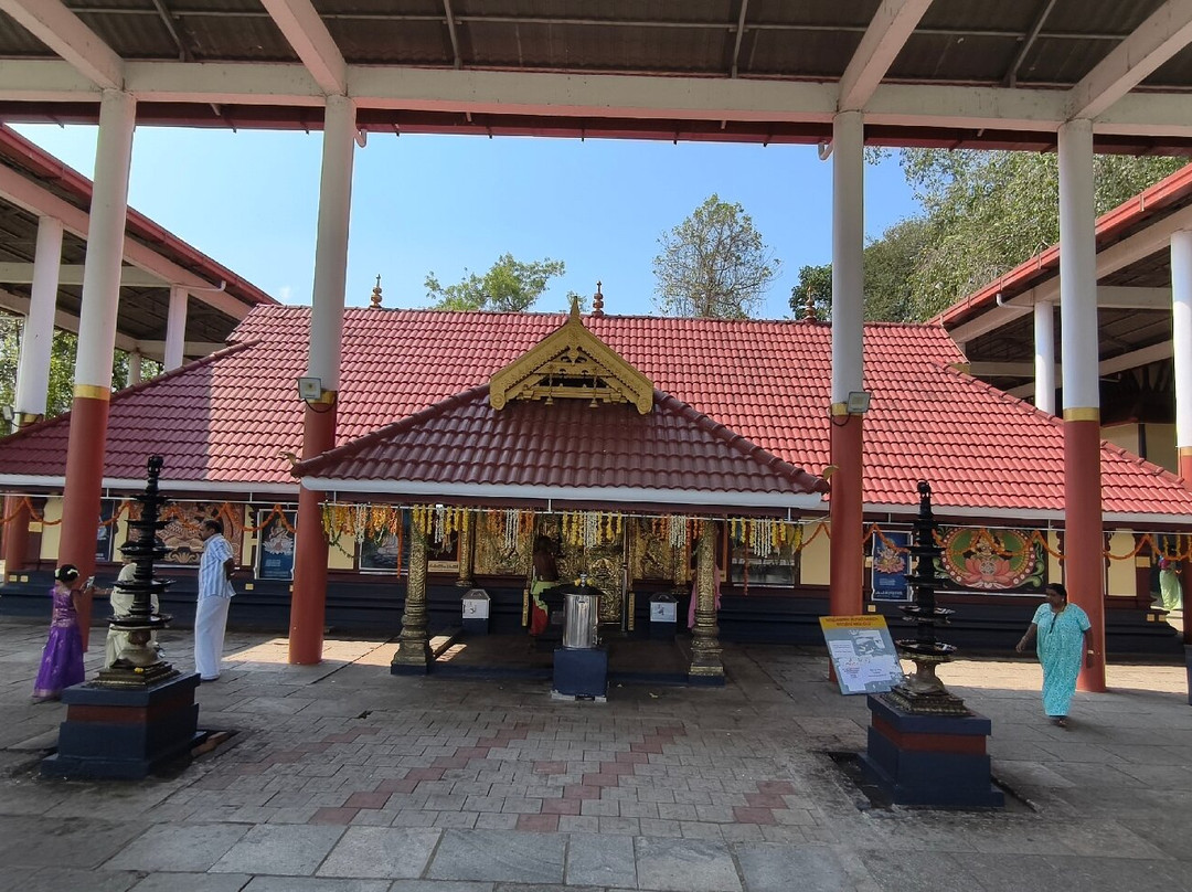Nellikulangara Bhagavathi Temple-Nenmara必去景点