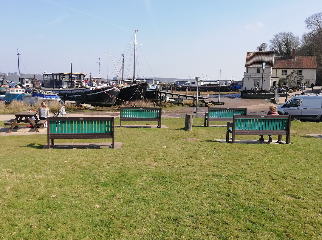 Pin Mill Wrecks景点图片