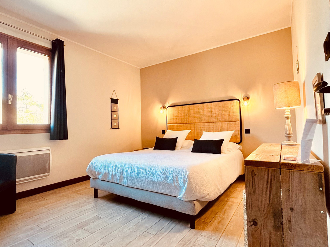 Hotel Les Chaumettes主图