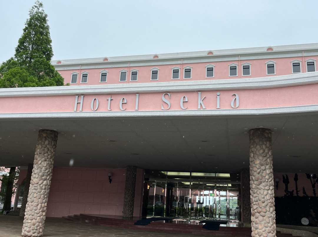 圣奇亚温泉度假酒店主图