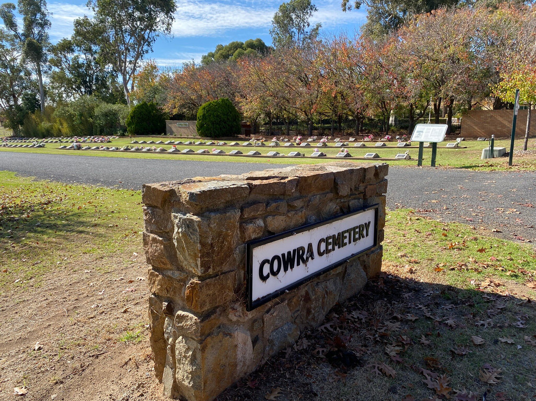 Cowra General Cemetery景点图片