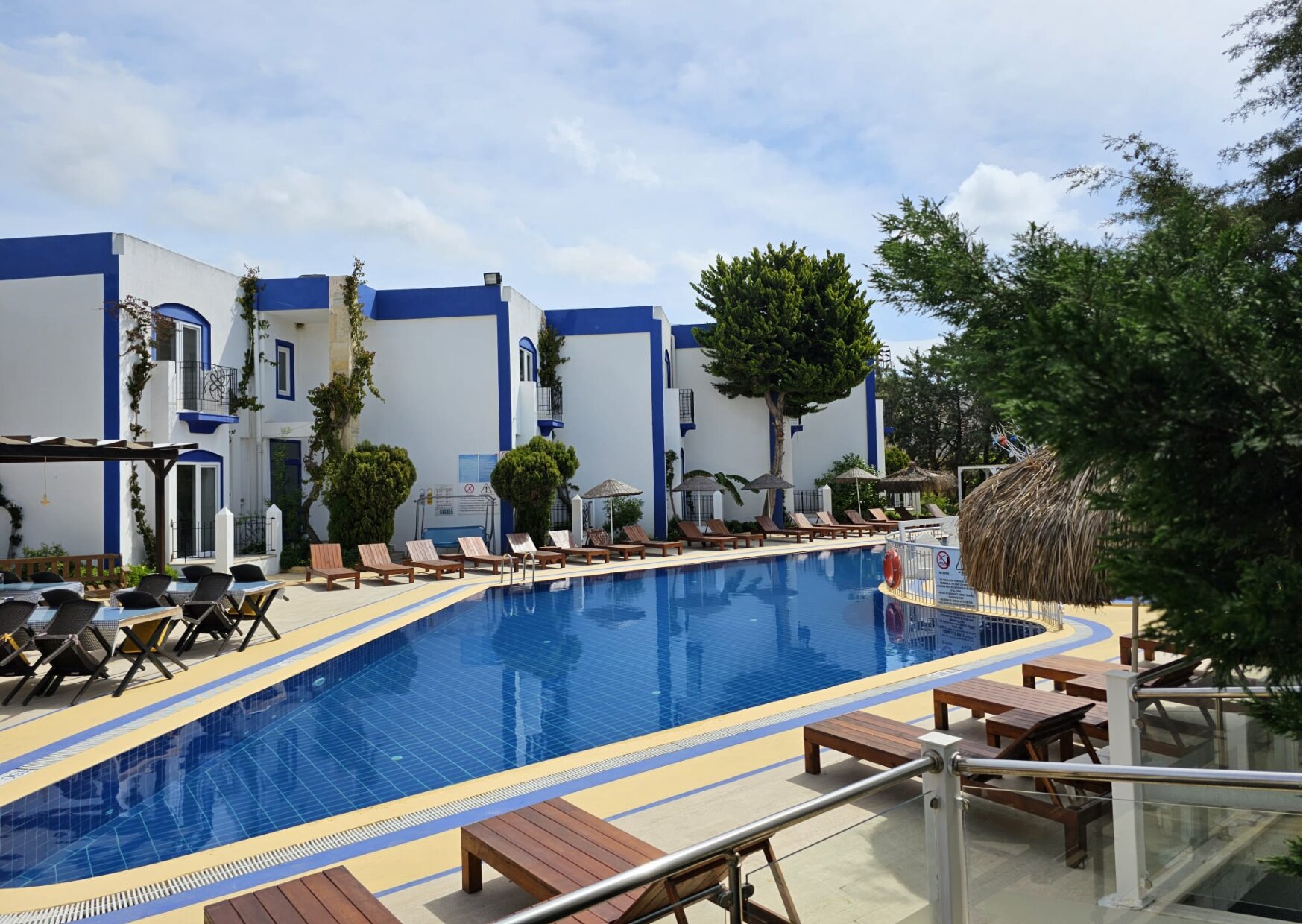 Hotel Serpina-泳池