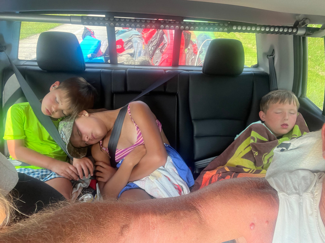 Big Elk Floats and Camping-Pineville必去景点