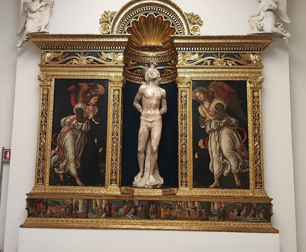 Museo della Collegiata di Sant'Andrea-恩波利必去景点