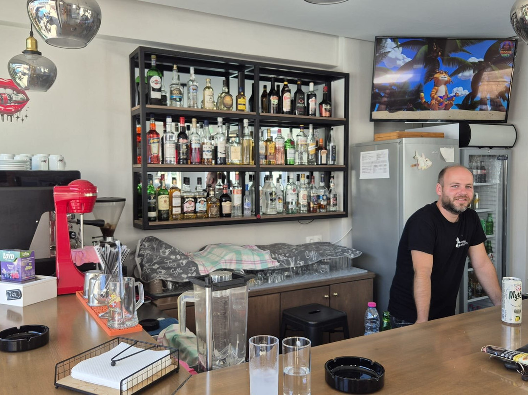 Dionisos Apartments主图