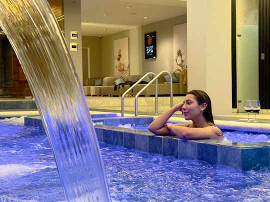 Wellness Spa Movil Center-卡利必去景点